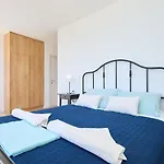 Villa Korta - Spacious House With Pool *