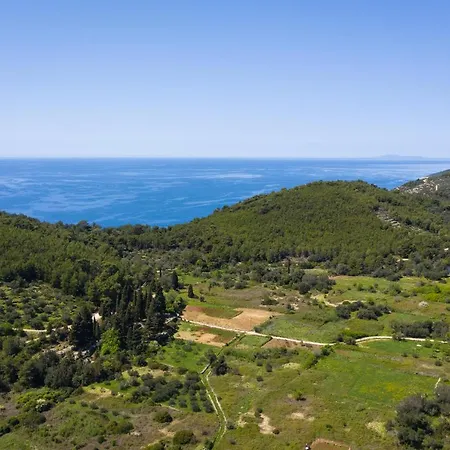 Villa Korta - Spacious House With Pool *