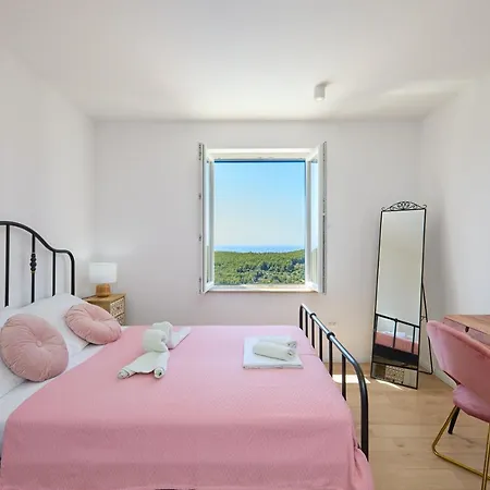 Korta - Spacious House With Pool ヴィラ