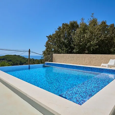 Villa Korta - Spacious House With Pool Babino Polje