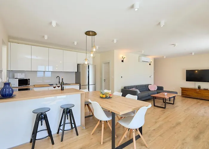 Korta - Spacious House With Pool Babino Polje