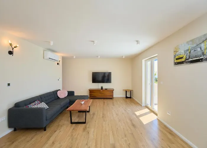 Korta - Spacious House With Pool Villa Babino Polje