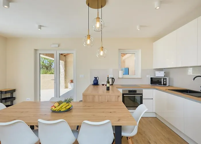 Korta - Spacious House With Pool Villa Babino Polje